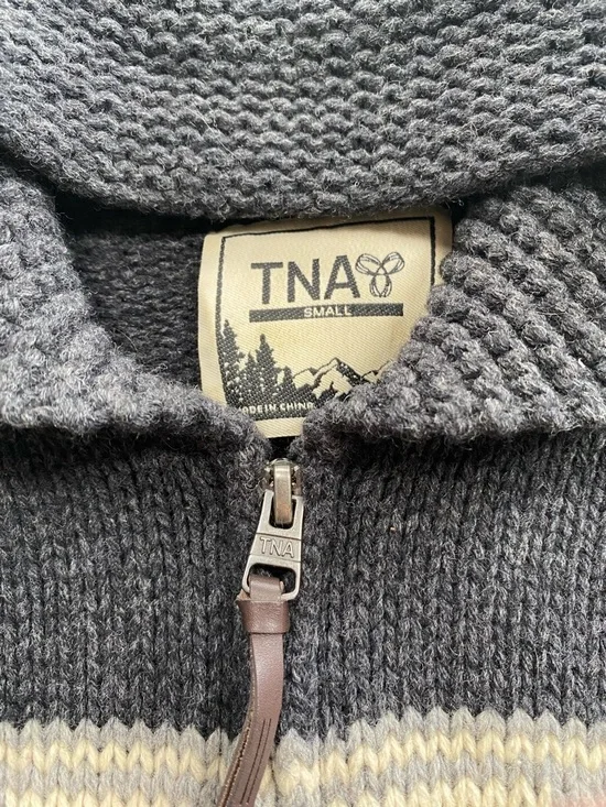 Vintage TNA Aritzia Y2K Wool Zip Up - Picture 5 of 6